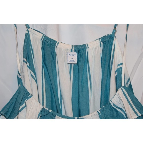 Old Navy ruffle Cami White Blue Vertical Stripe - Picture 14 of 14